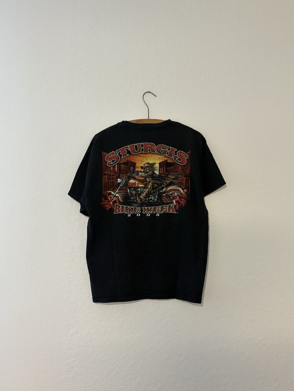 Vintage Sturgis Black Hills Rally 2005 Skeleton Biker Graphic T-Shirt Size Large